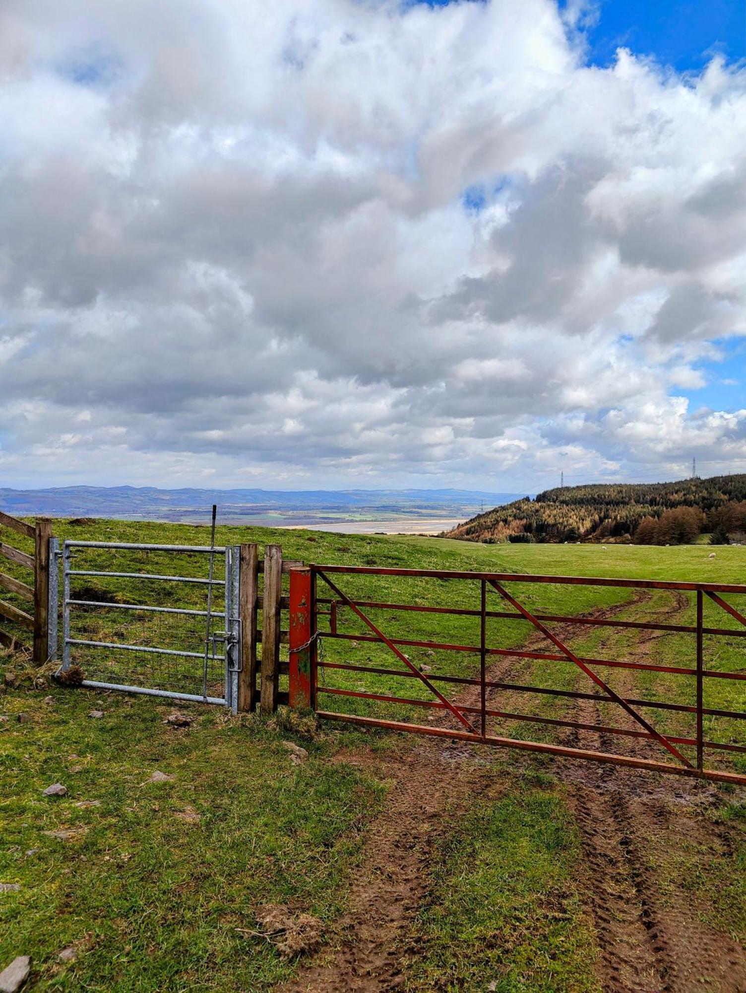 Pitcaithly Cottage Abernethy Exterior foto